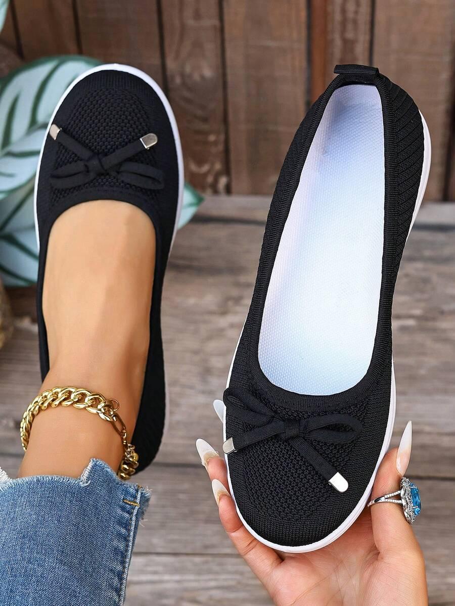 czarne buty sportowe