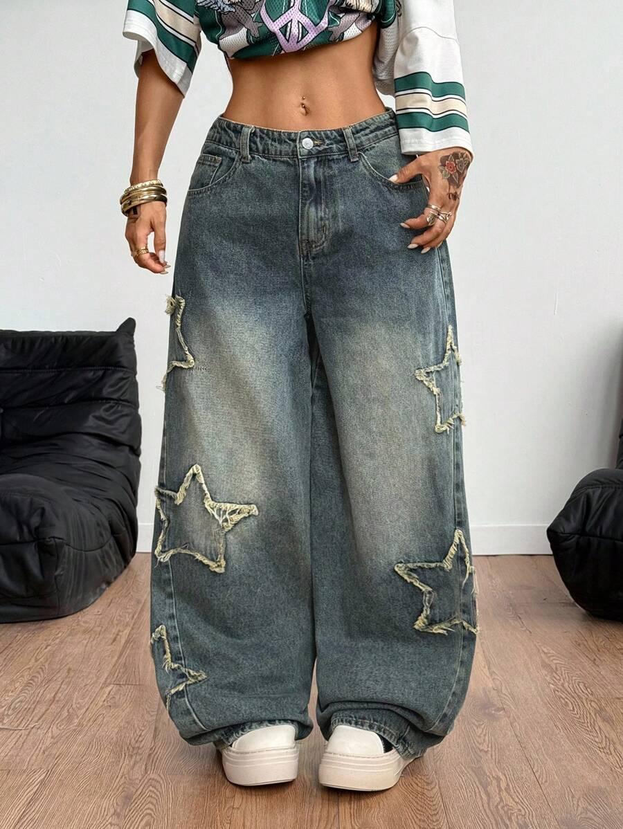 niebieskie spodnie jeans 