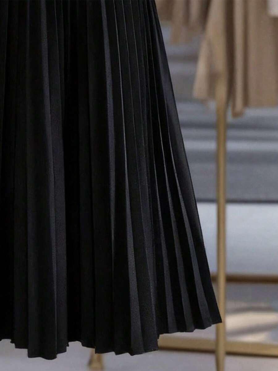 CZARNA PLISOWANA SUKIENKA