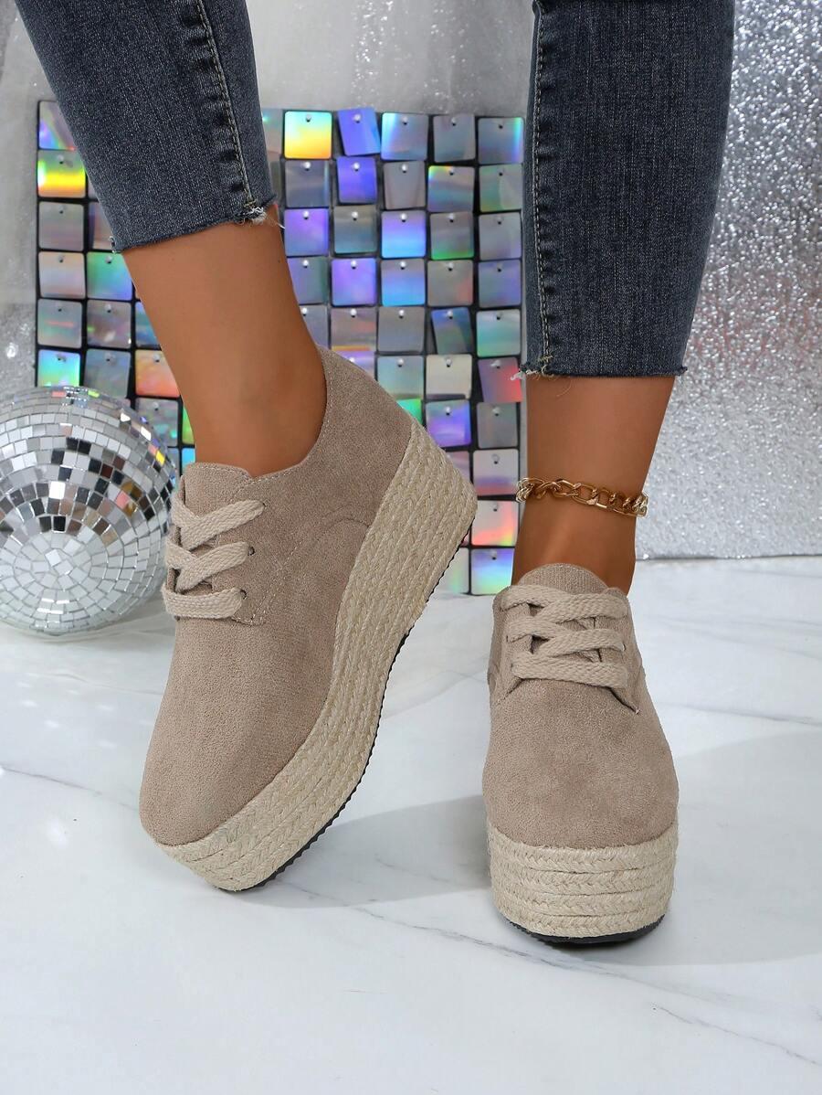 SZNUROWANE BUTY KOTURN 