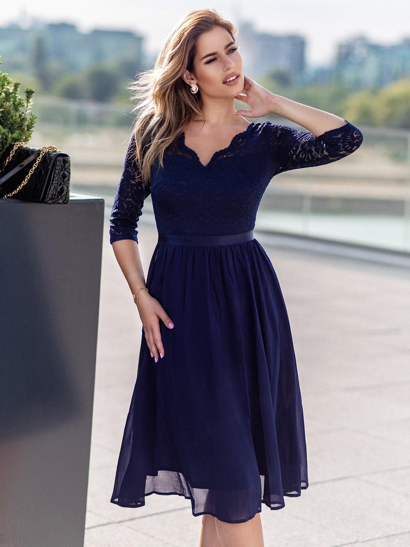 NIEBIESKA MIDI SUKIENKA KORONKA 