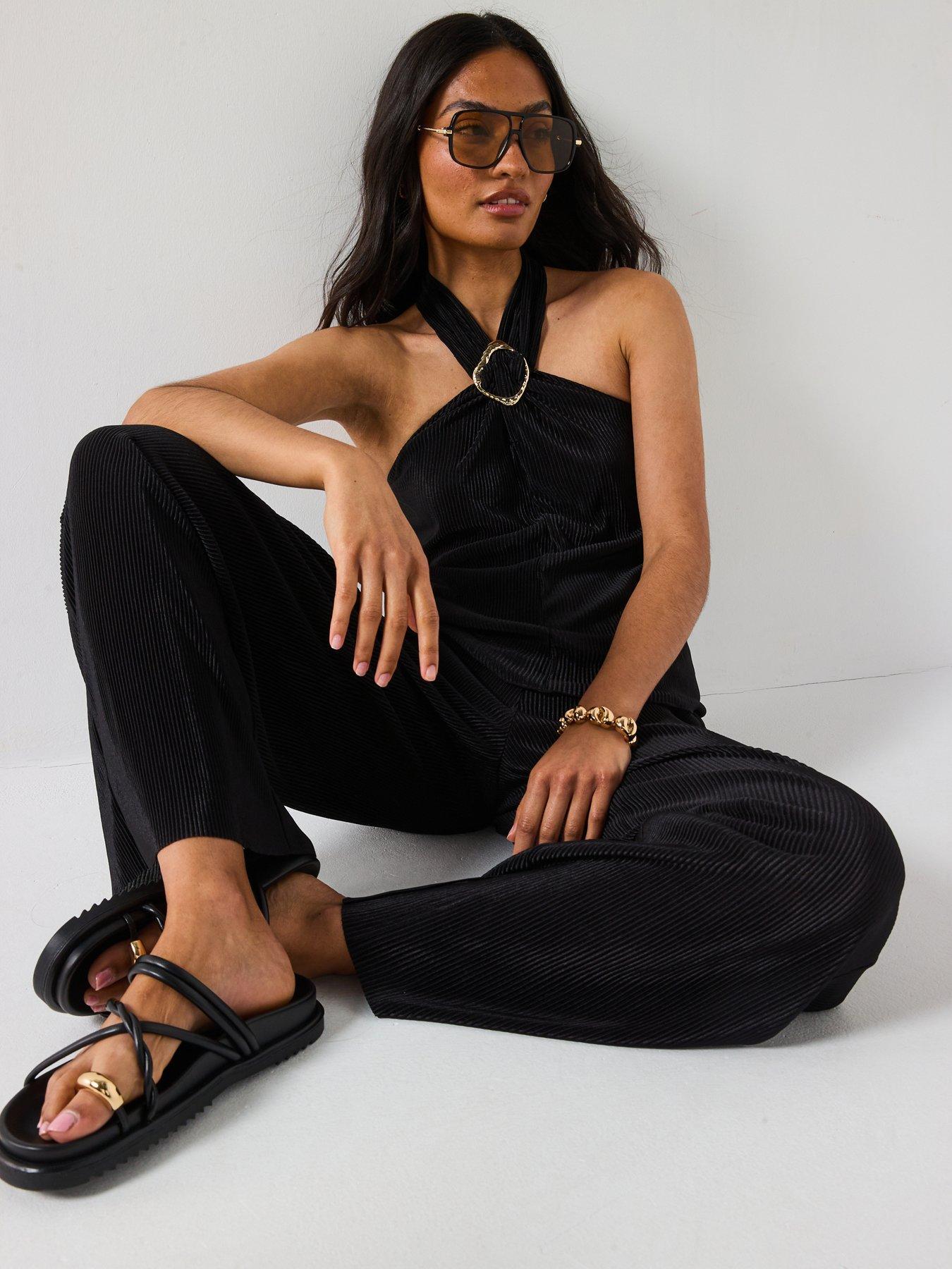 V BY VERY TOP TYPU HALTER PLISOWANY 