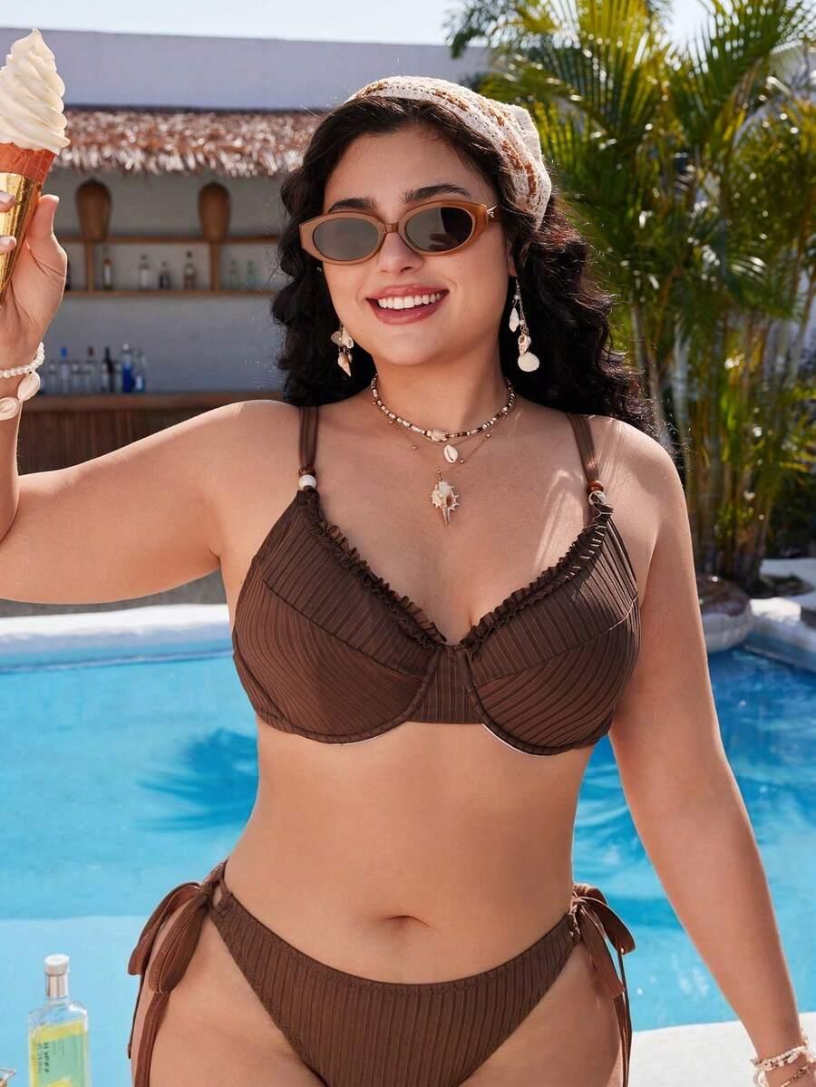 brązowa góra od bikini