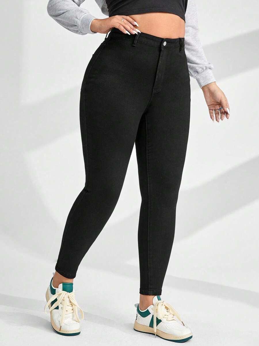 czarne spodnie jeans rurki