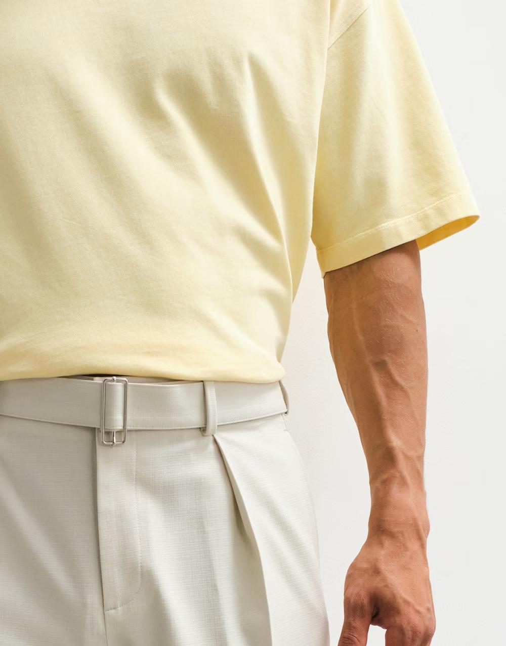 żółty t-shirt okrągły dekolt