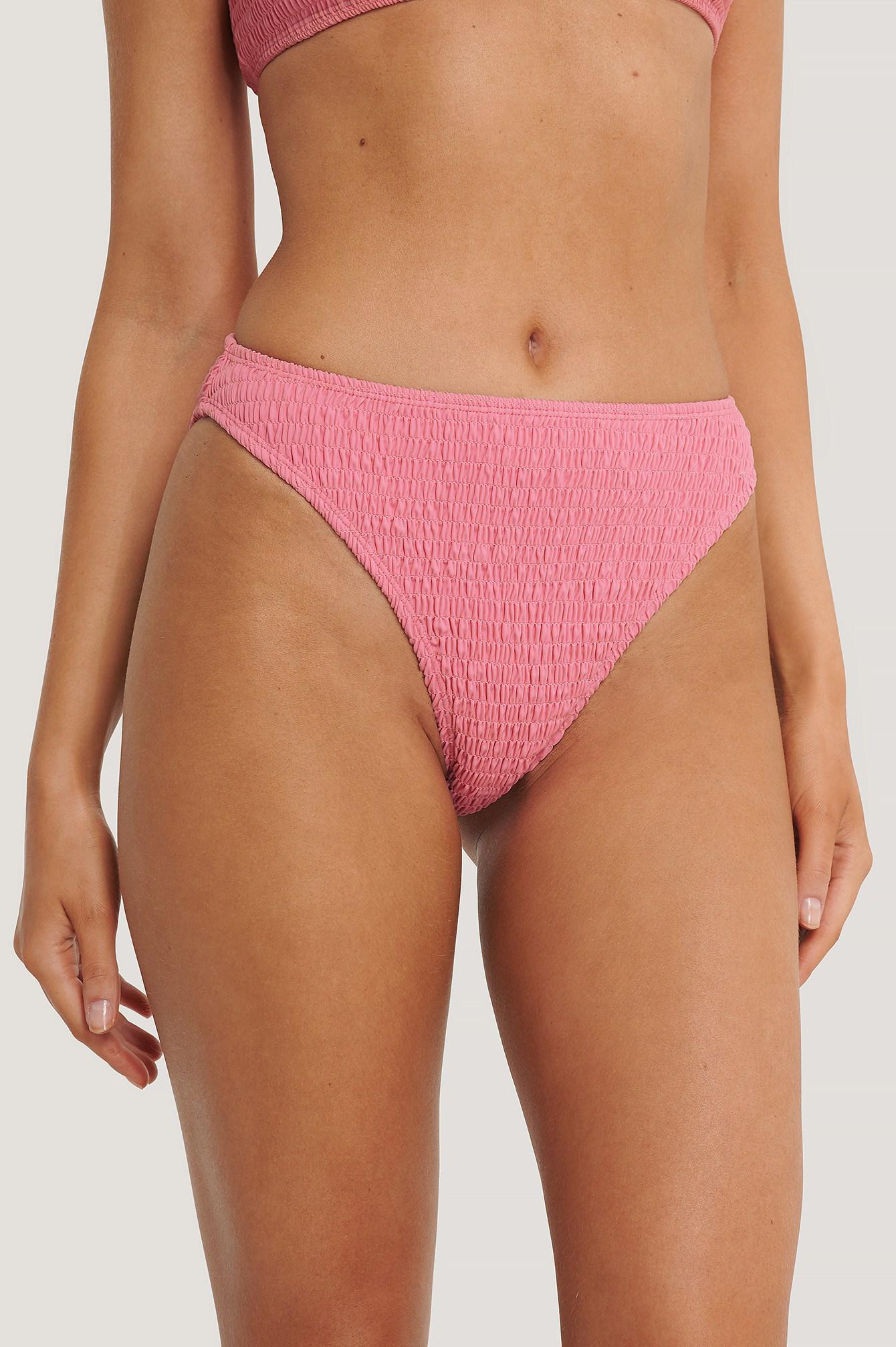 RÓŻOWY DÓŁ OD BIKINI MARSZCZENIE