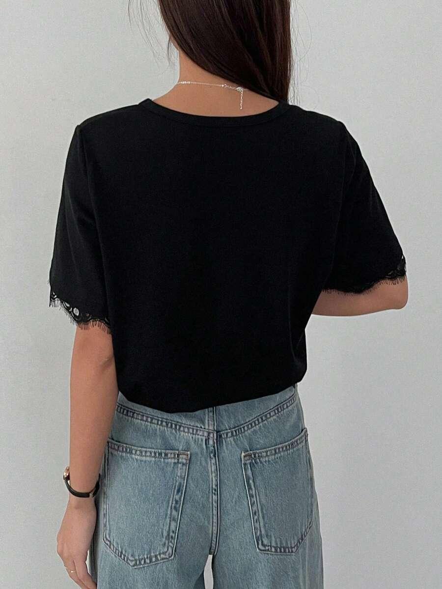 CZARNY T-SHIRT KORONKA 