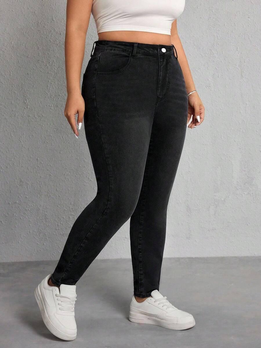 czarne spodnie jeans