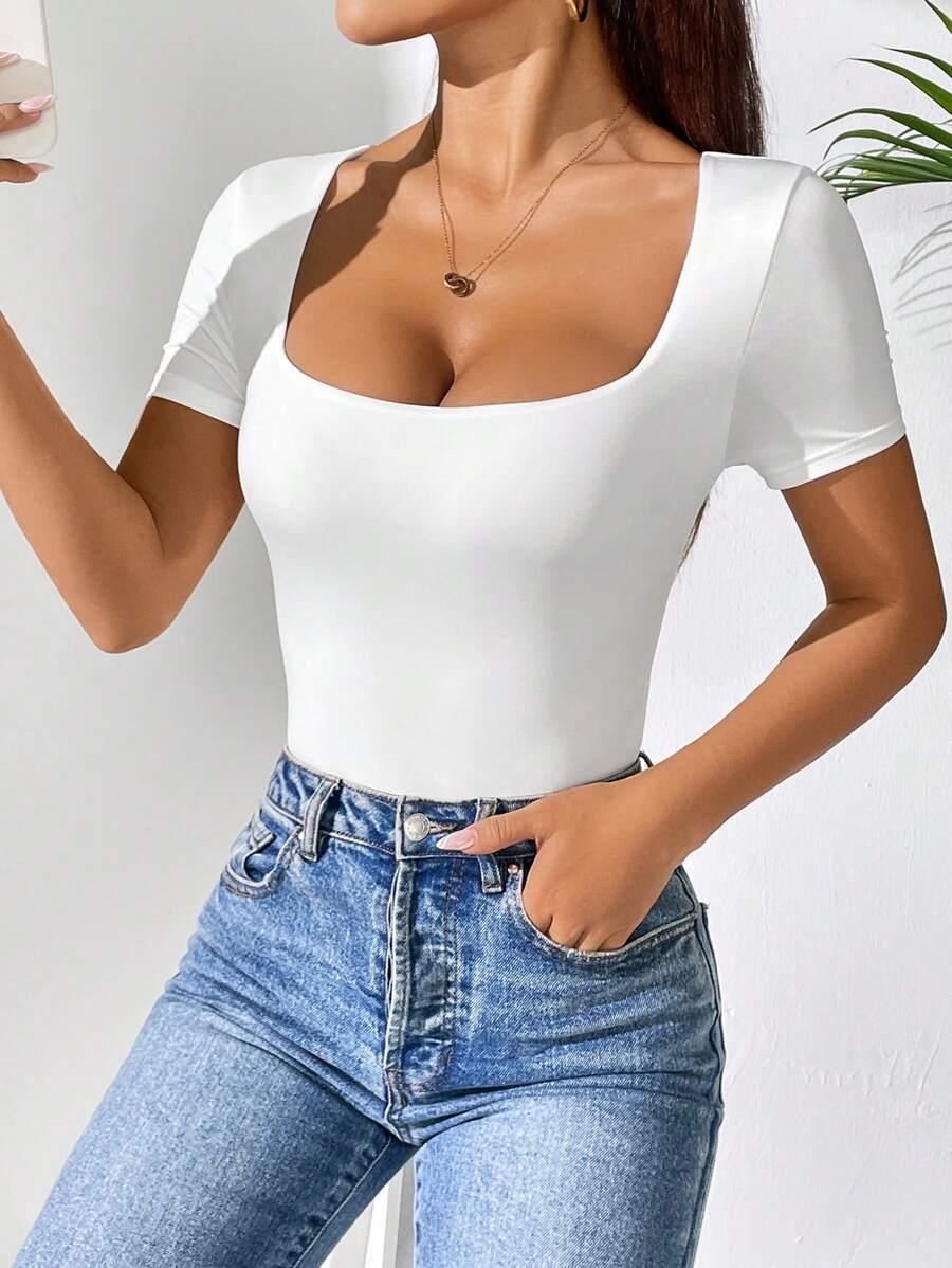 BIAŁE BODY Z KRÓTKIM RĘKAWEM
