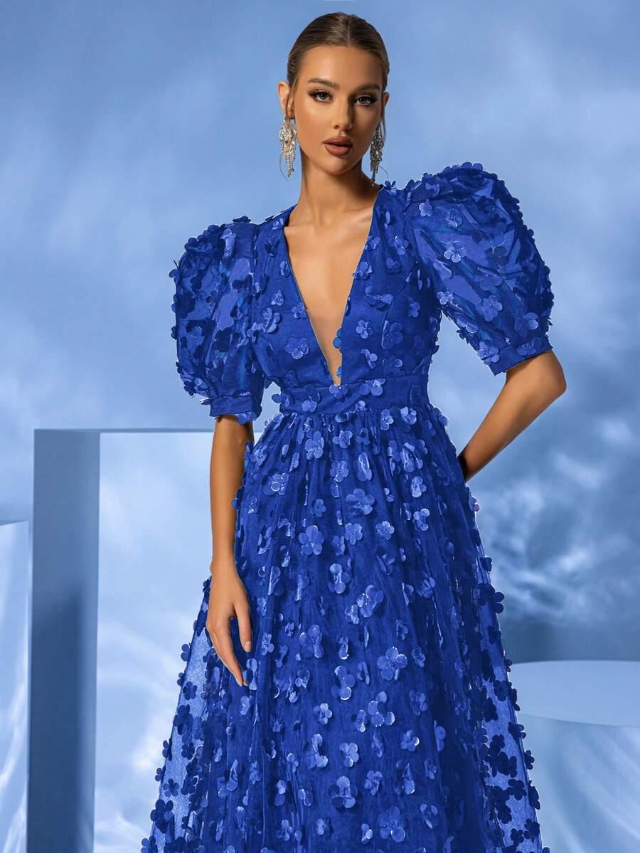 niebieska sukienka maxi zdobienia kwiaty 3d