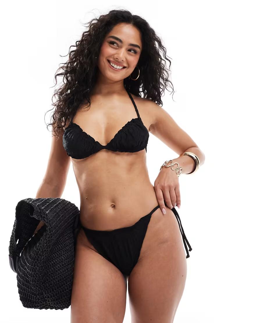 czarna góra od bikini