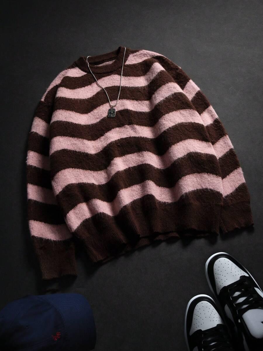 dzianinowy sweter wzór paski 