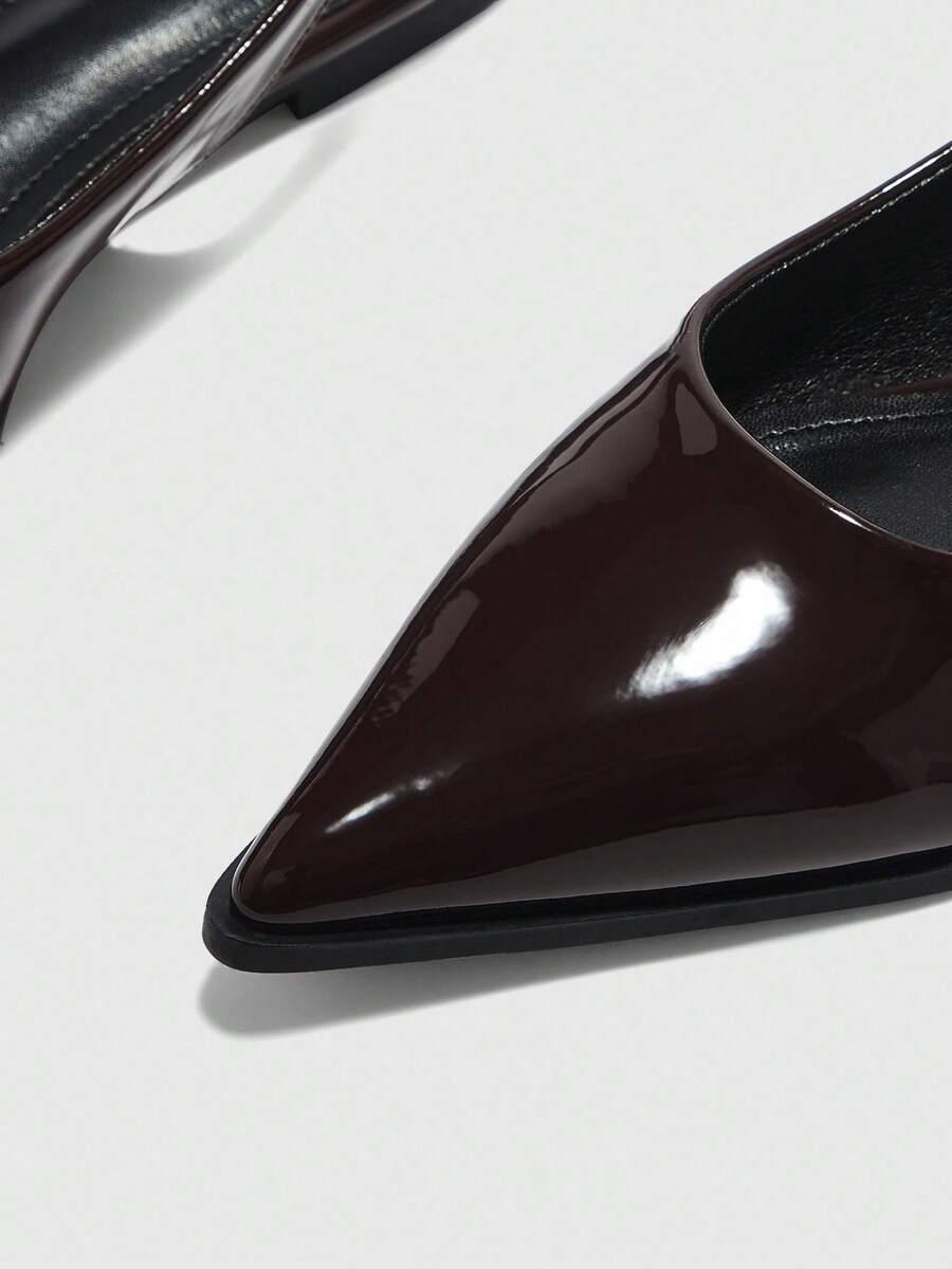 PŁASKIE BUTY Z ODKRYTĄ PIĘTĄ