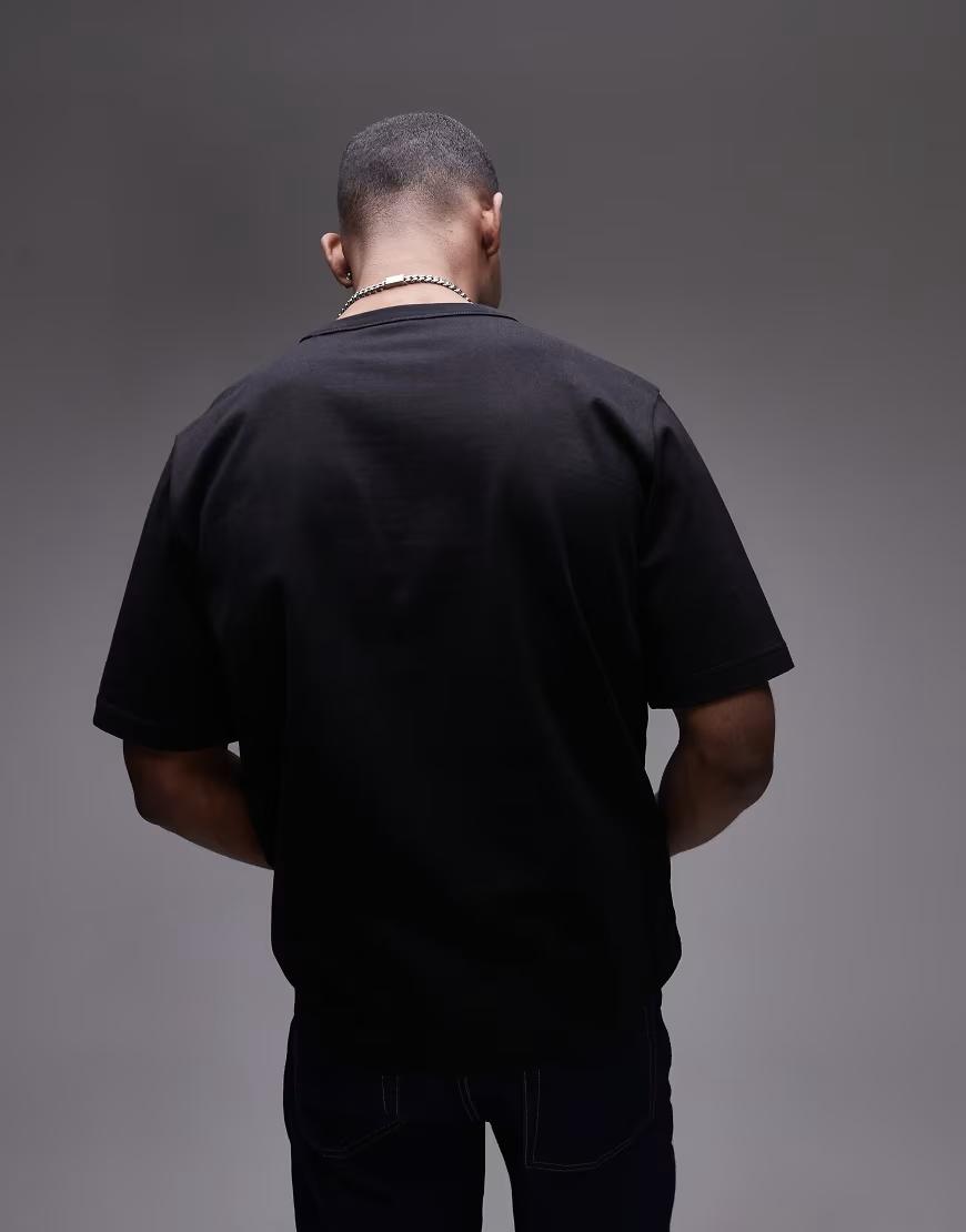 CZARNY T-SHIRT OKRĄGŁY DEKOLT