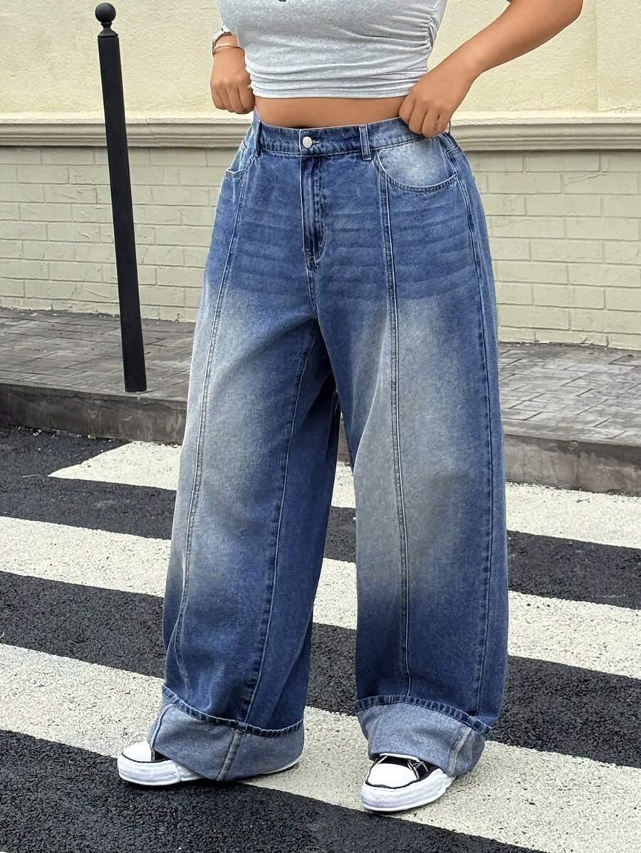 niebieskie spodnie jeans