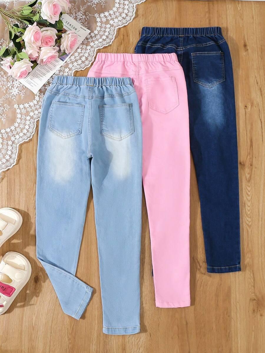 granatowe spodnie jeans 