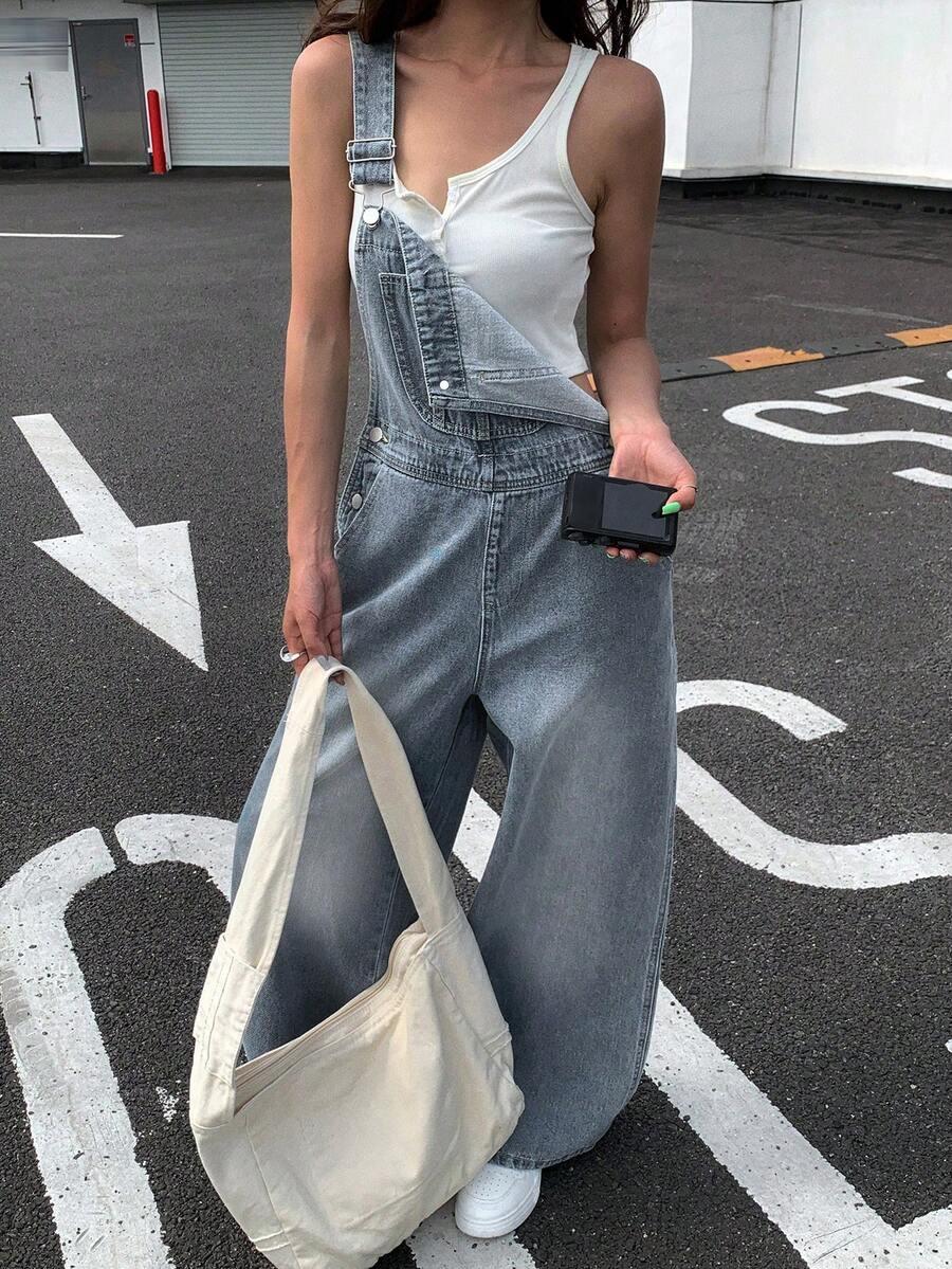 niebeskie ogrodniczki jeans