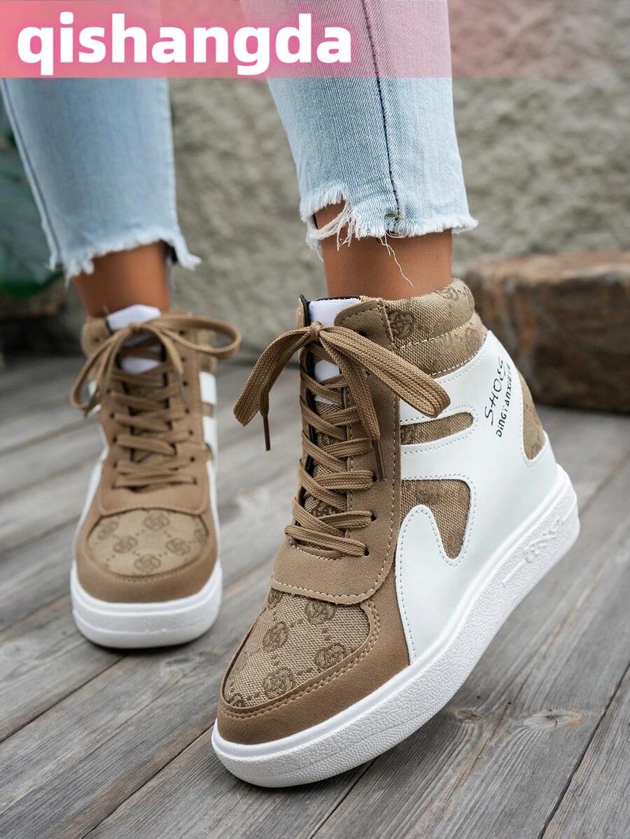 SZNUROWANE BUTY NA KOTURNIE