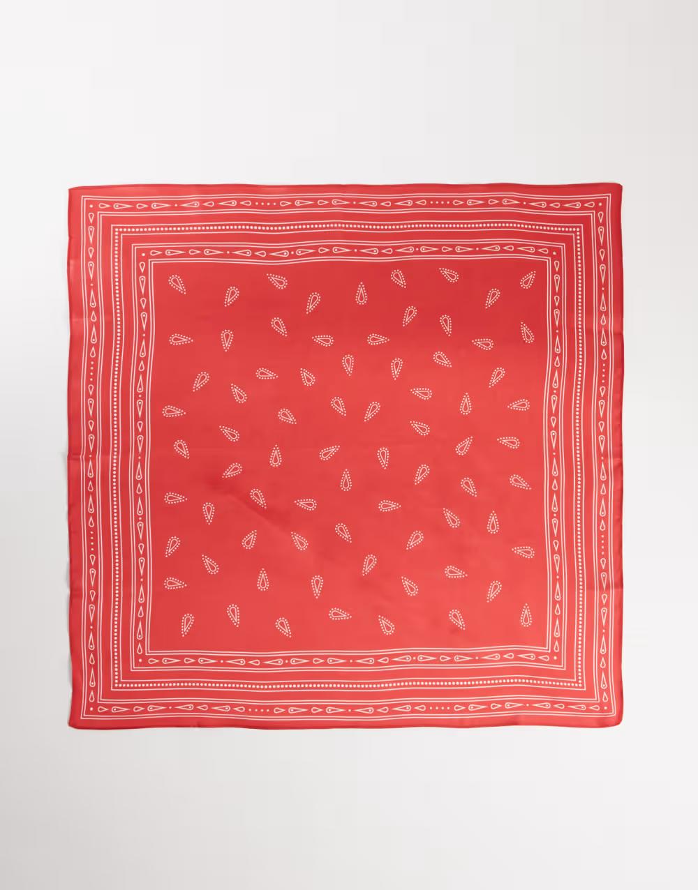 czerwona satynowa apaszka bandana paisley print