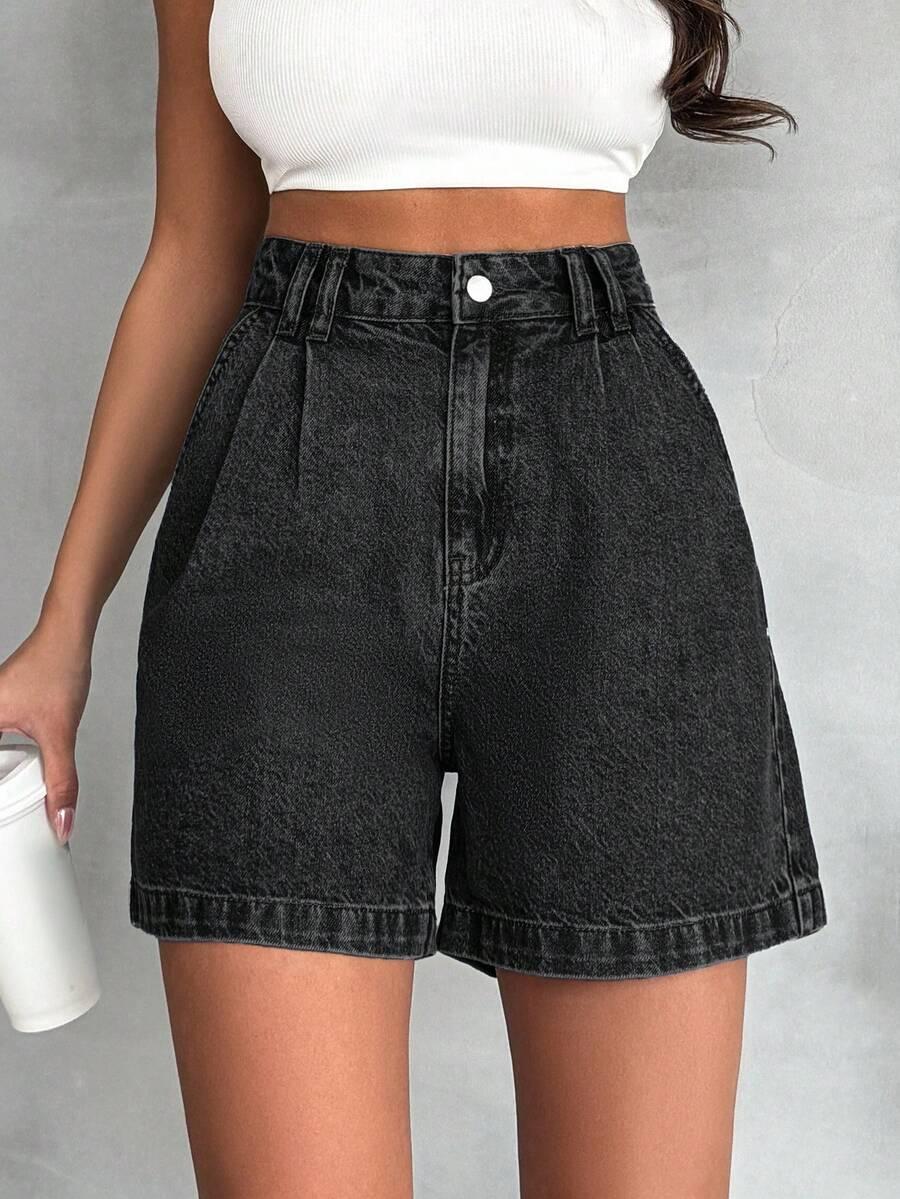 czarne spodenki jeans