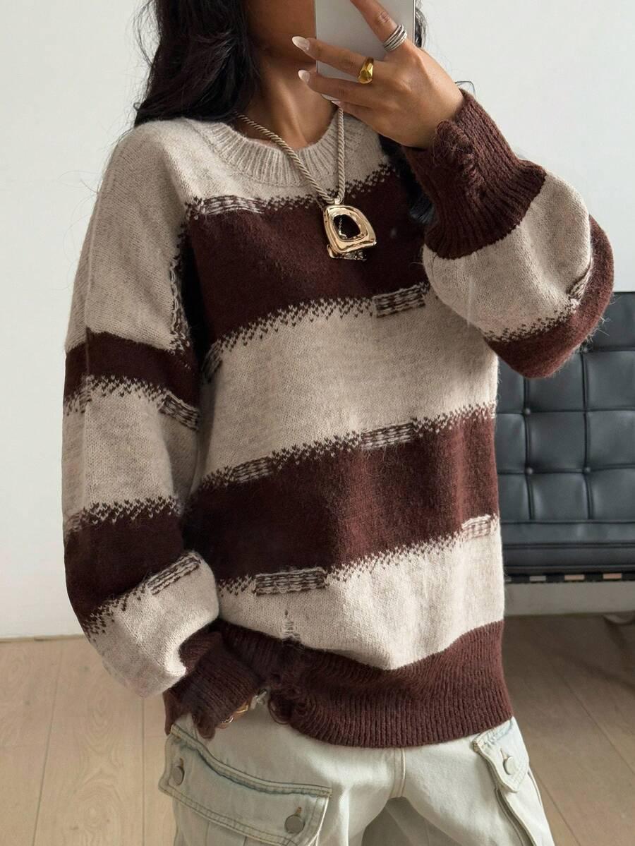 SWETER Z DOMIESZKĄ WEŁNY PASKI 