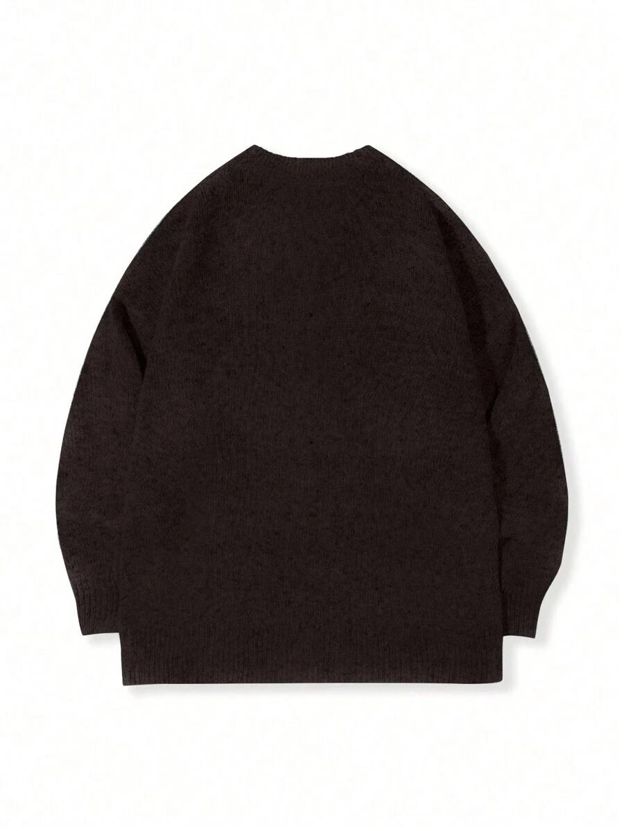 brązowy sweter okrągły dekolt