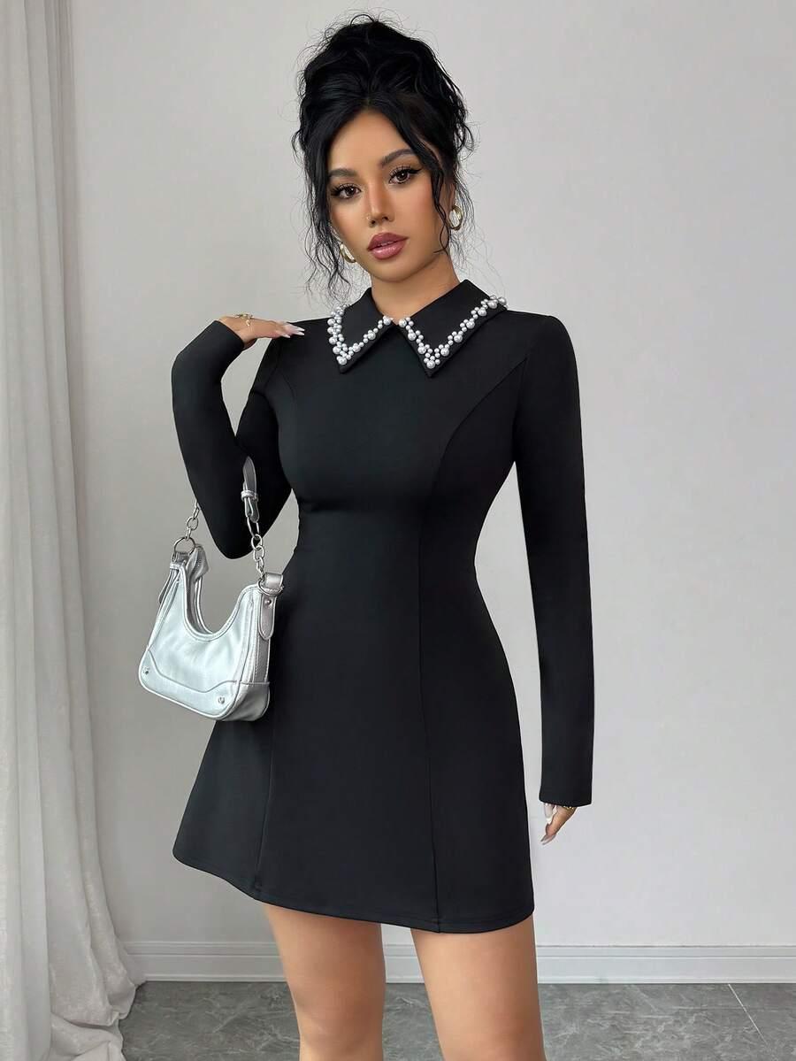 CZARNA MINI SUKIENKA