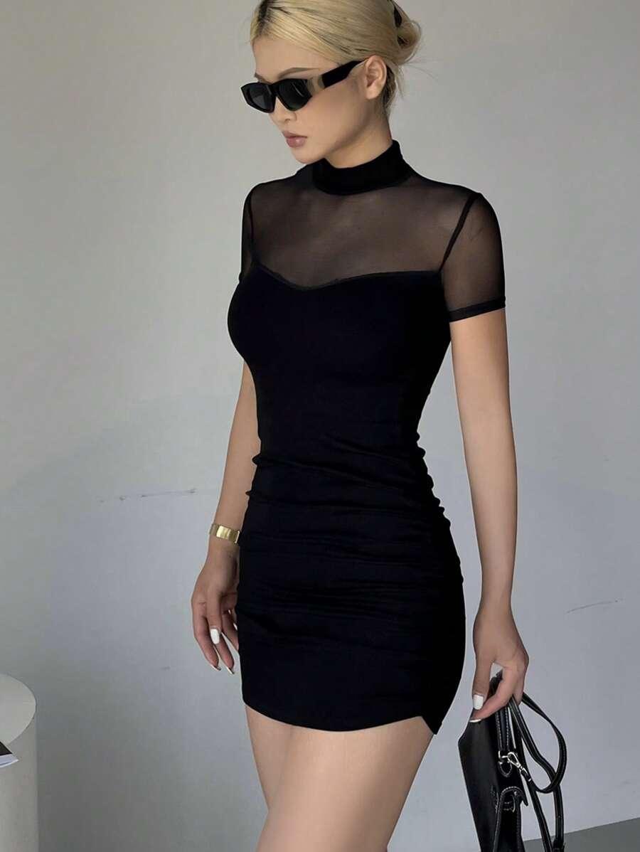 CZARNA MINI SUKIENKA