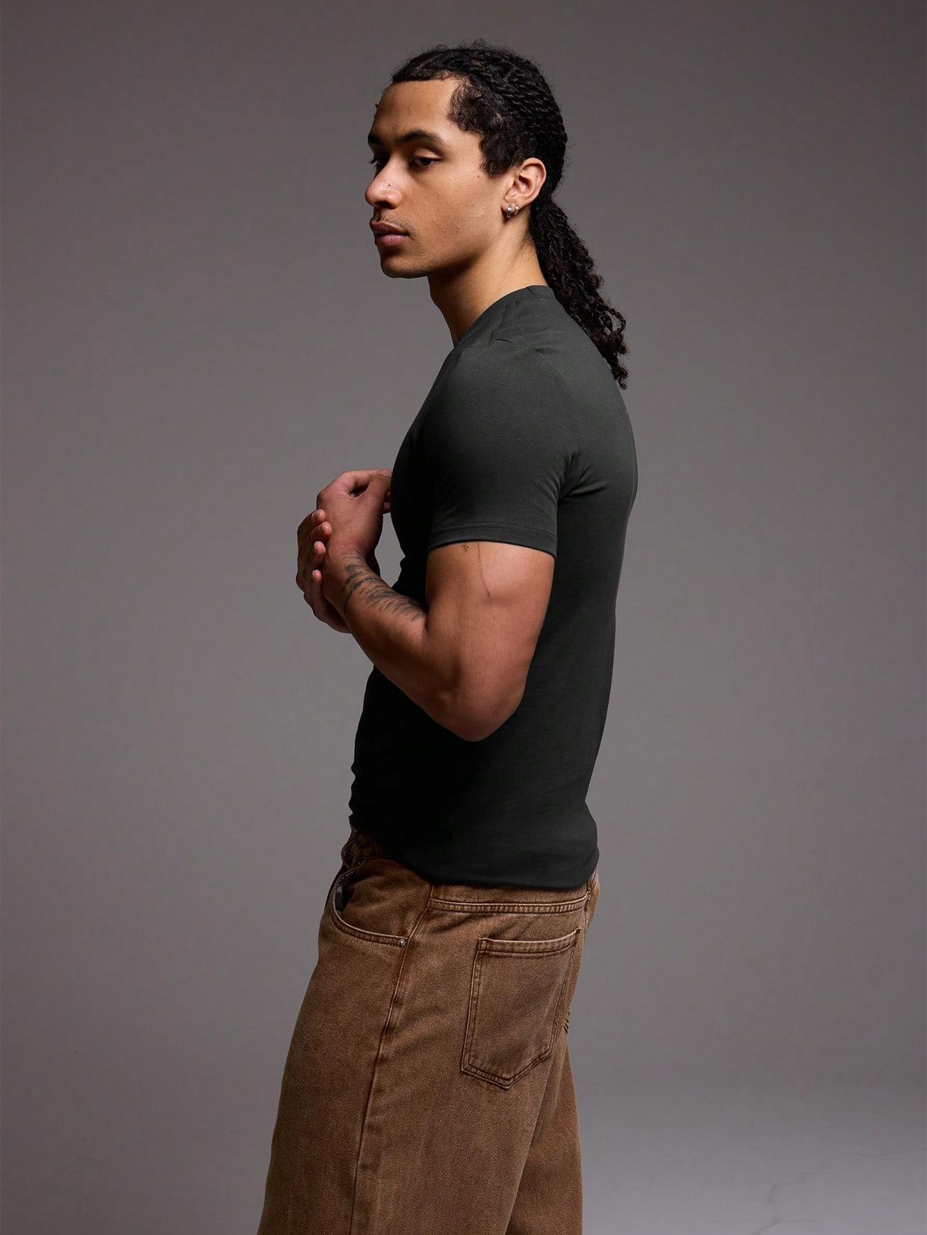 CZARNY T-SHIRT BASIC 