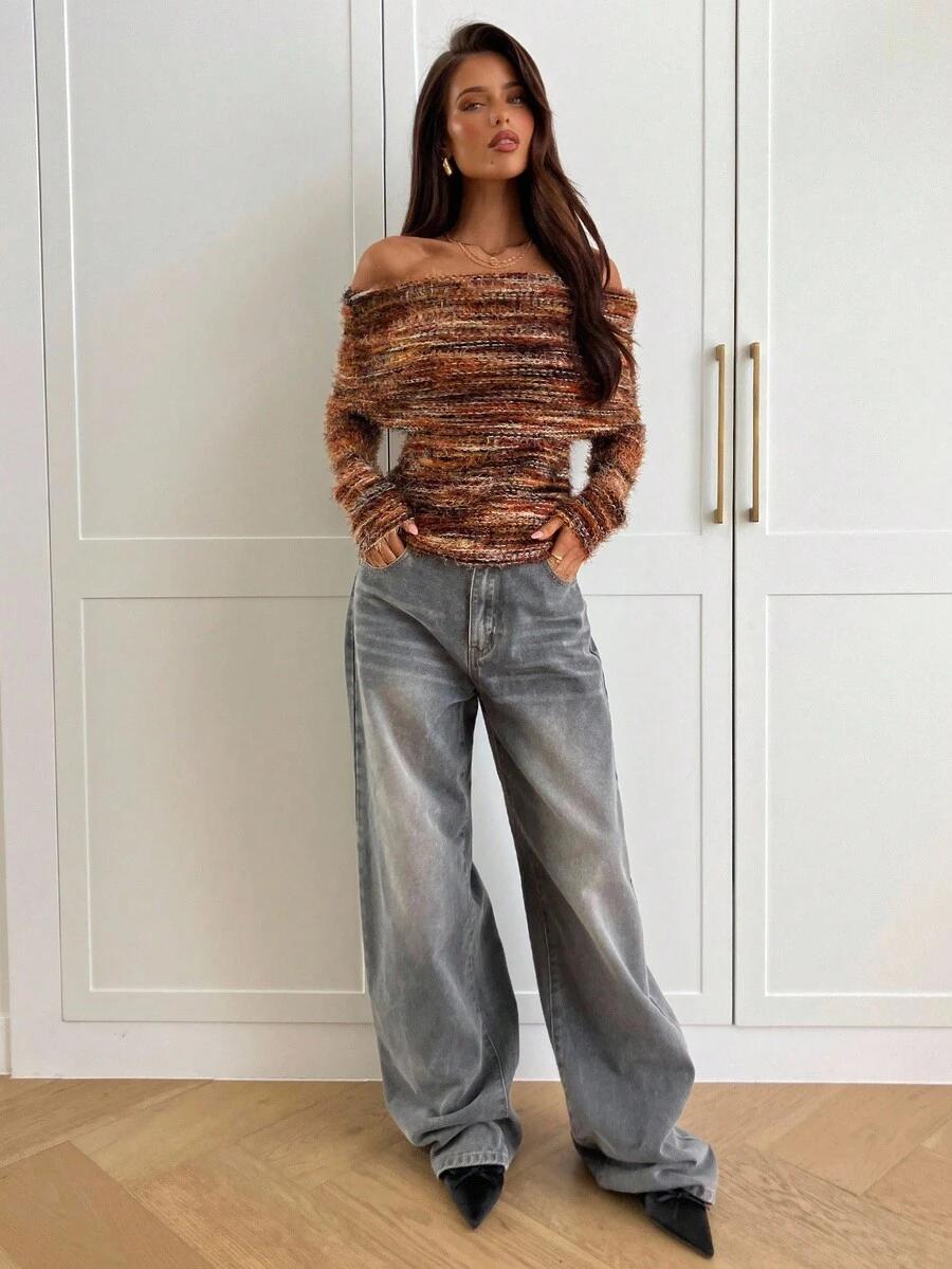 SWETER ODKRYTE RAMIONA