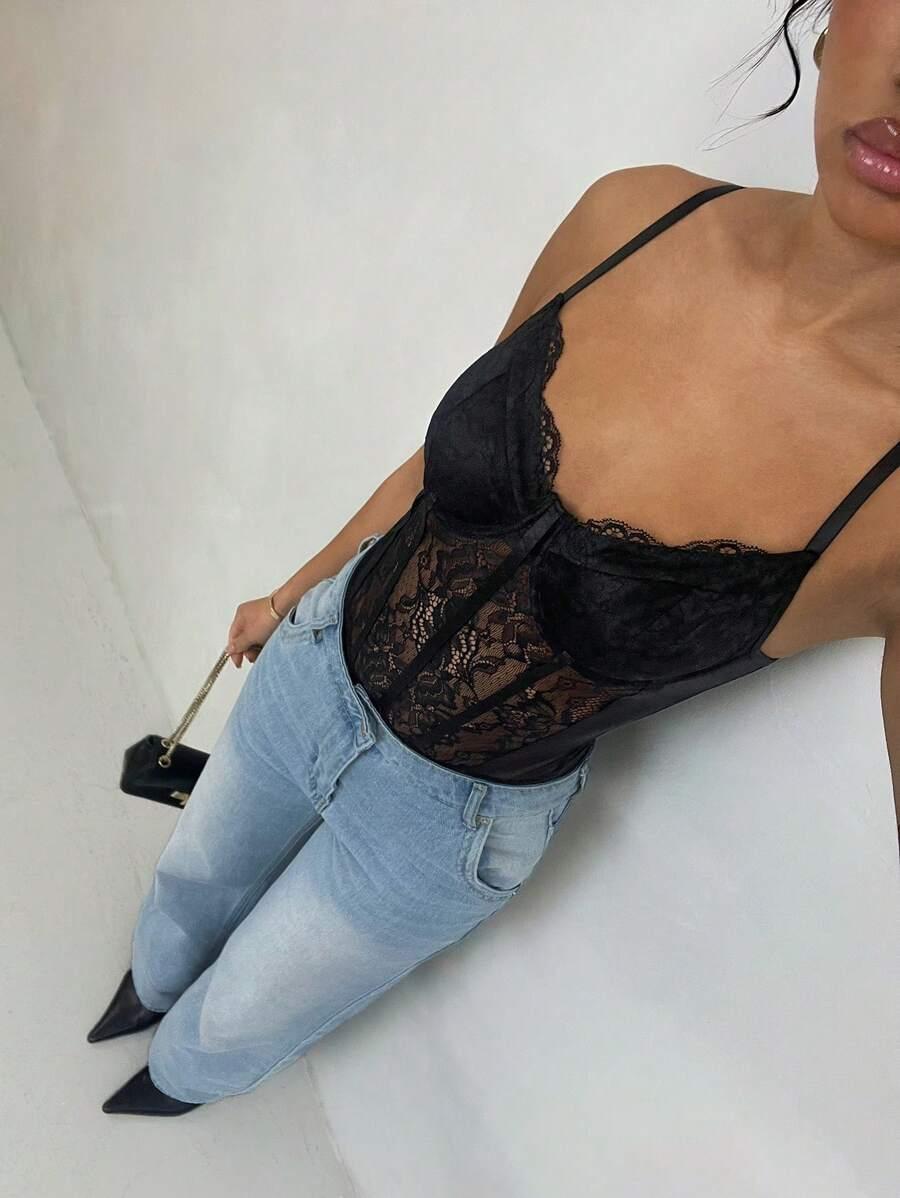 CZARNE BODY KORONKA