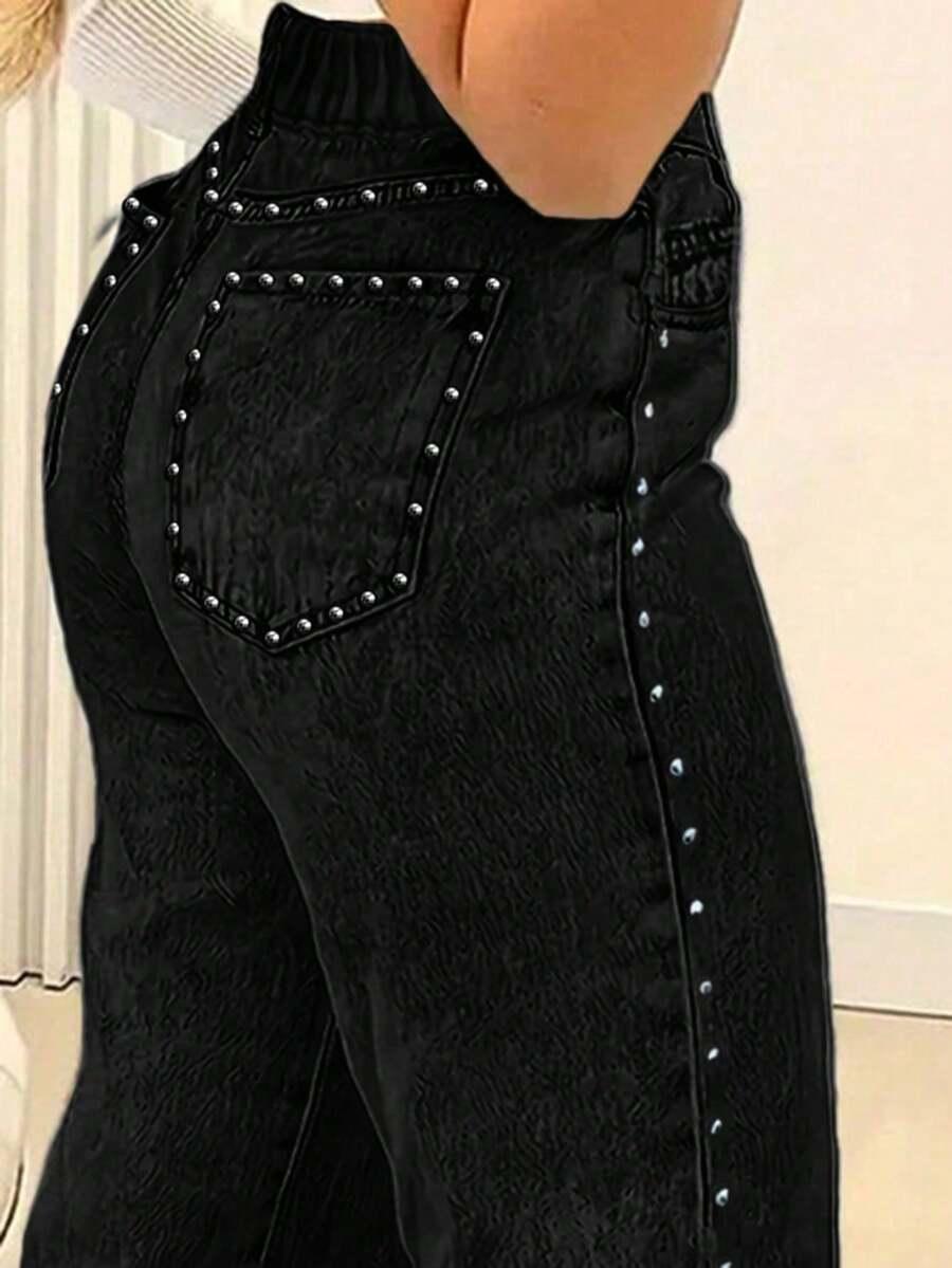 czarne spodnie jeans