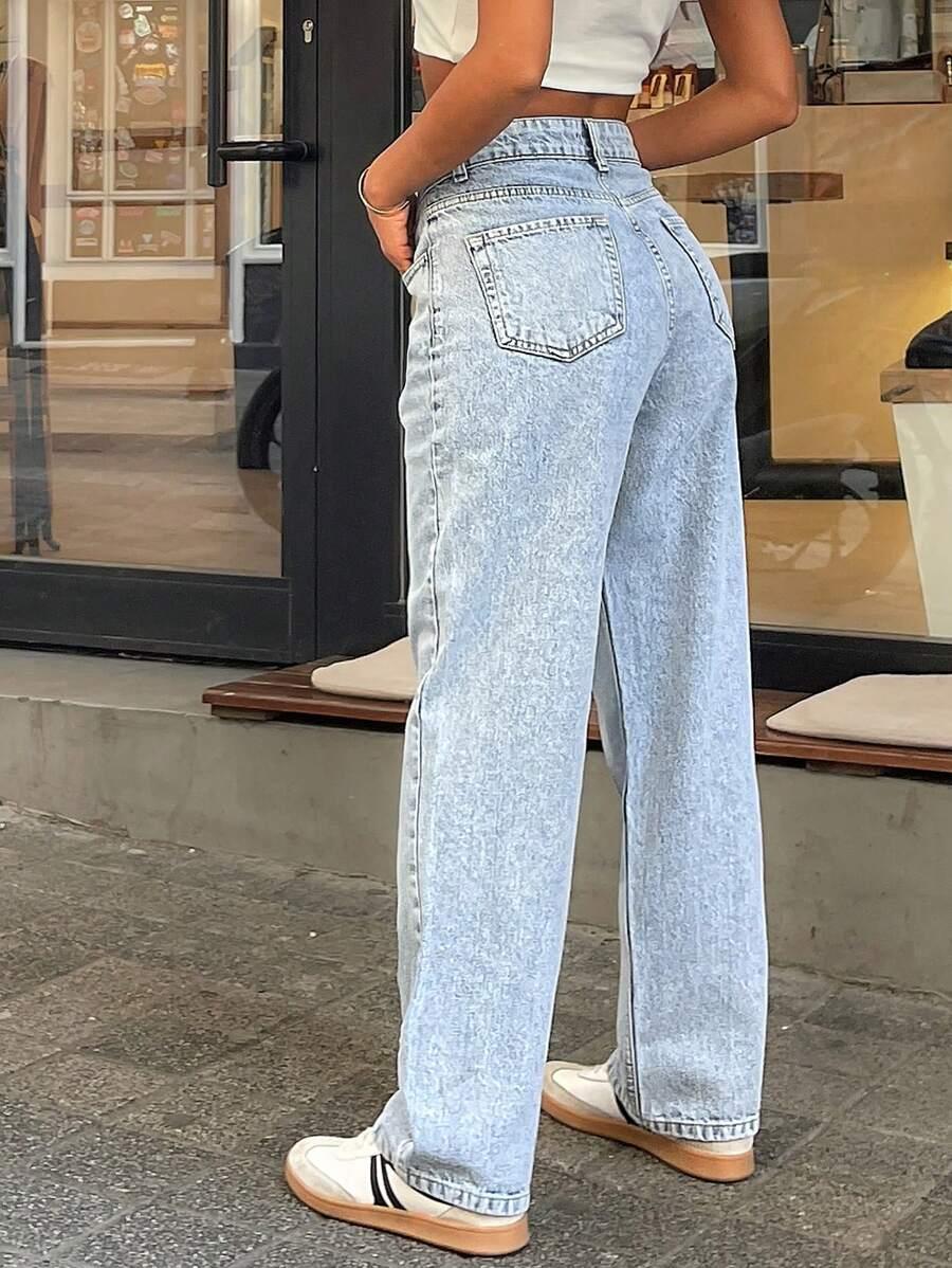 niebieskie proste spodnie jeans