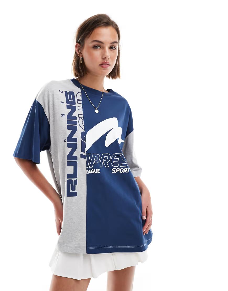 T-SHIRT KONTRAST NADRUK OVERSIZE