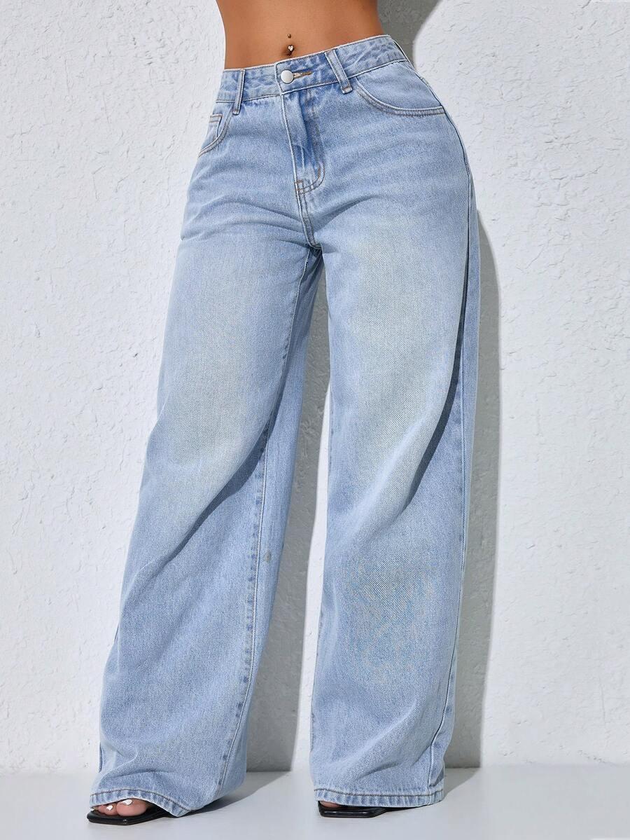 niebieskie spodnie jeans 