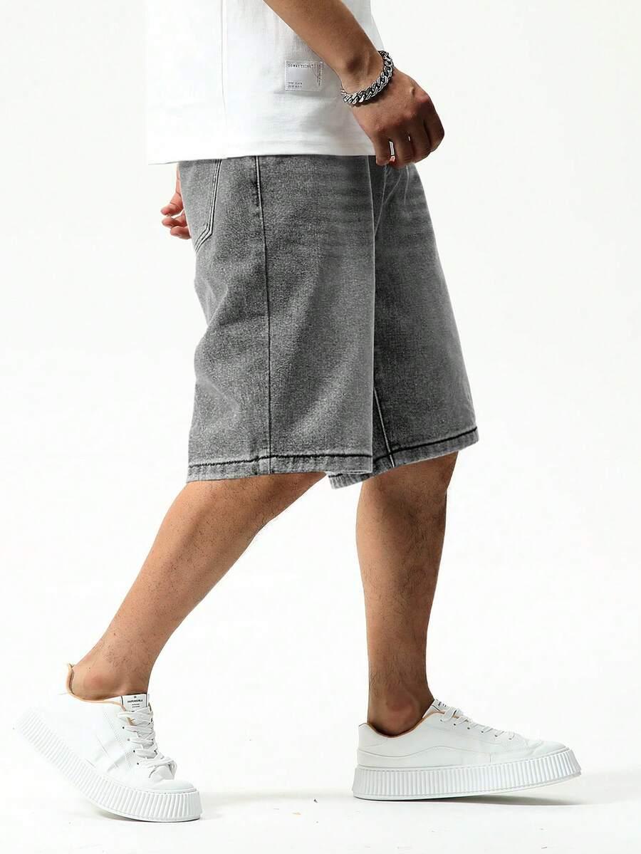 szare spodenki jeans