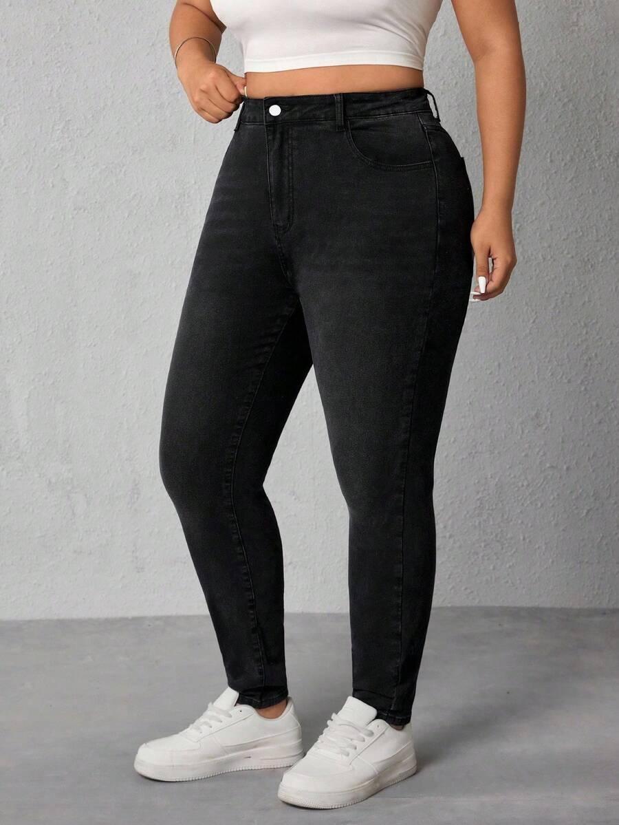 czarne spodnie jeans