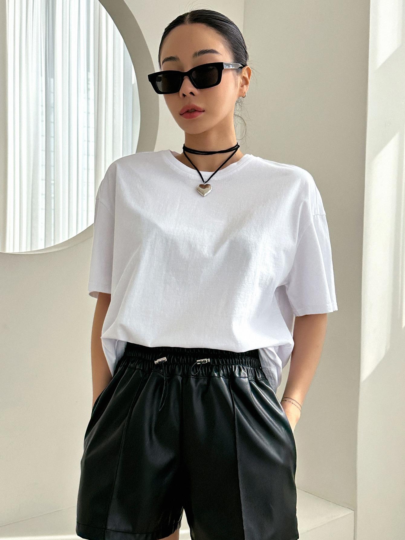 BIAŁY T-SHIRT OKRĄGŁY DEKOLT