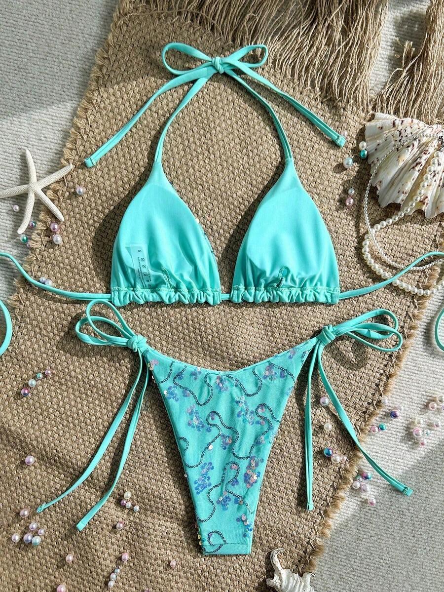 niebieska góra od bikini