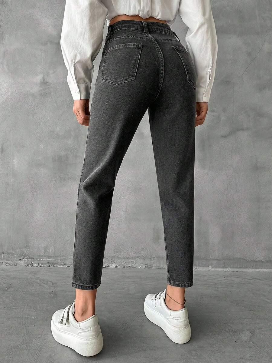 szare spodnie jeans