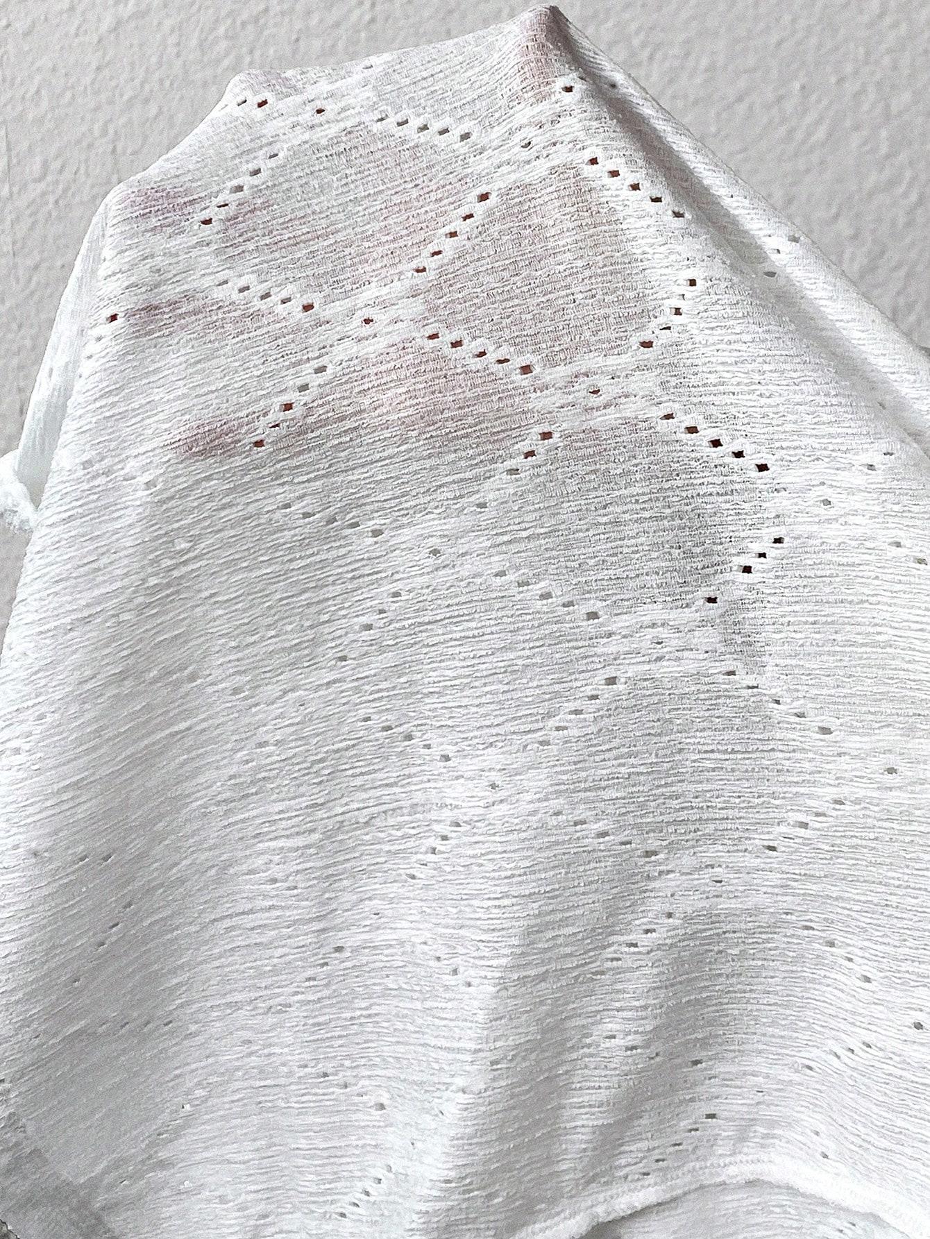 klasyczna biała bluzka z krótkim rękawem v-neck haft