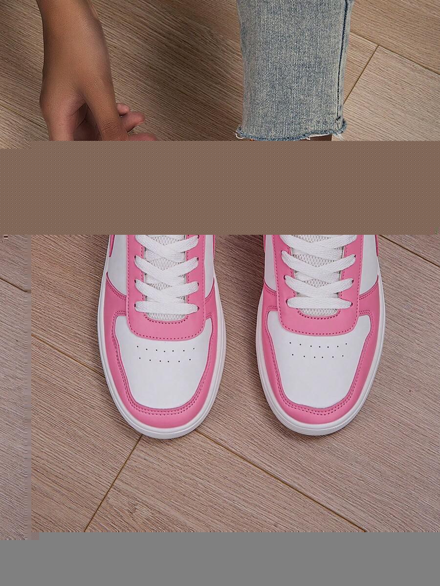 różowe buty sportowe