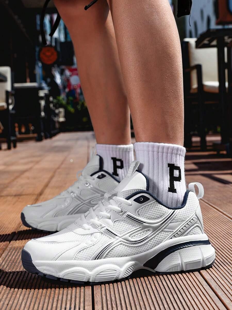 Buty sportowe sznurowane 