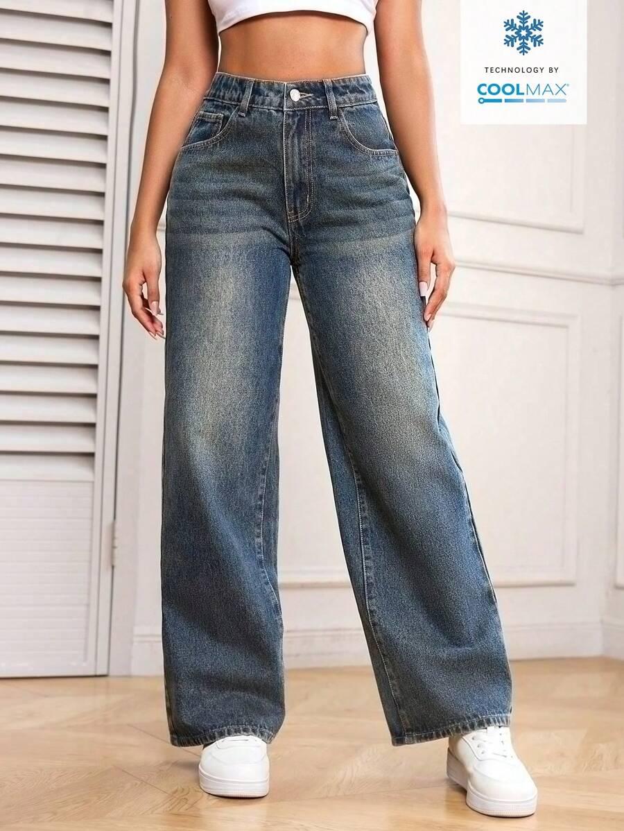 niebieskie spodnie jeans