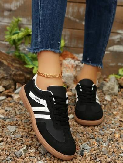 Czarne buty sportowe 