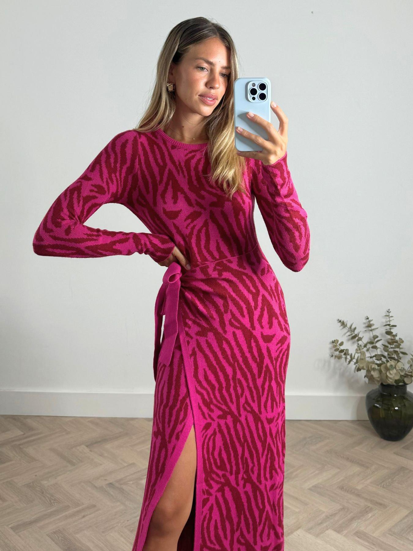 STYLECHEAT SUKIENKA DZIANINOWA Z DŁUGIM RĘKAWEM ANIMAL PRINT