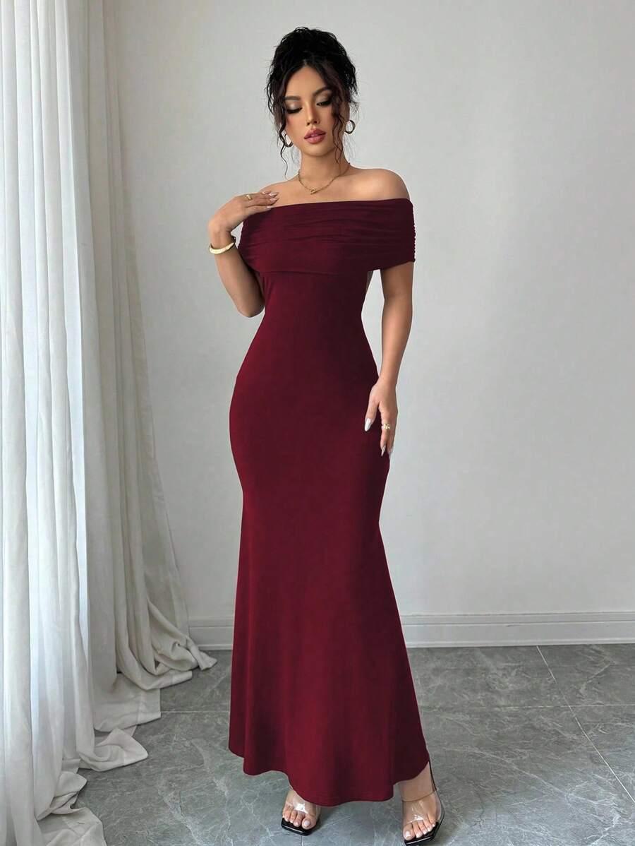 czerwona maxi sukienka