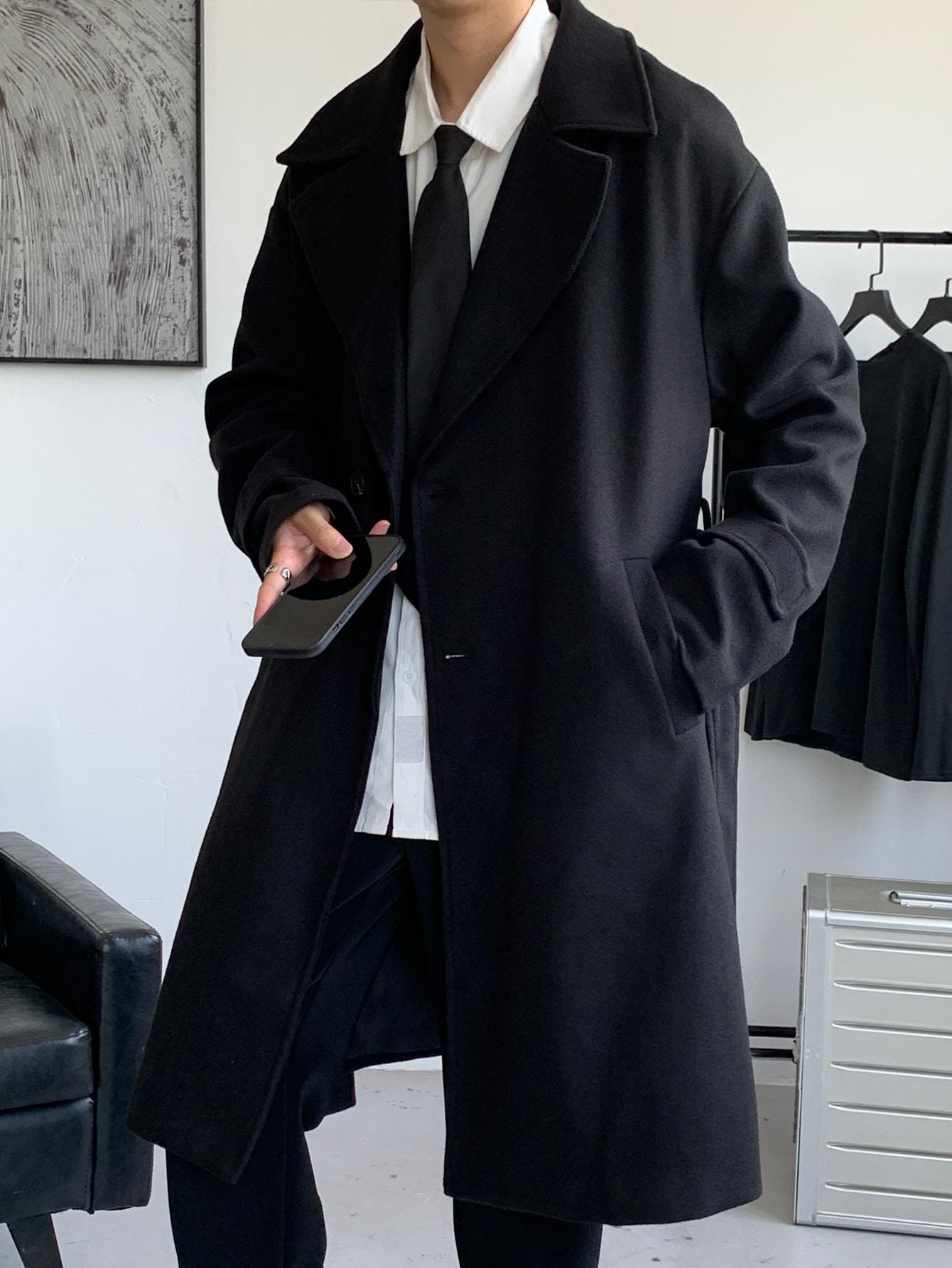 czarny klasyczny płaszcz