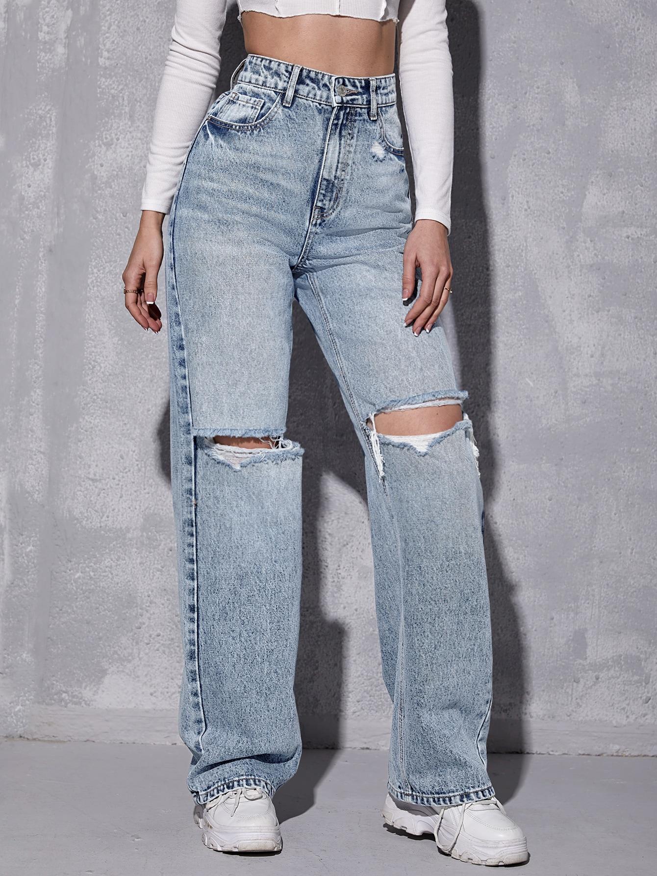 niebieskie spodnie jeans