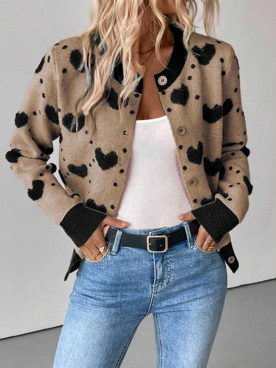 kolorowy sweter guziki 
